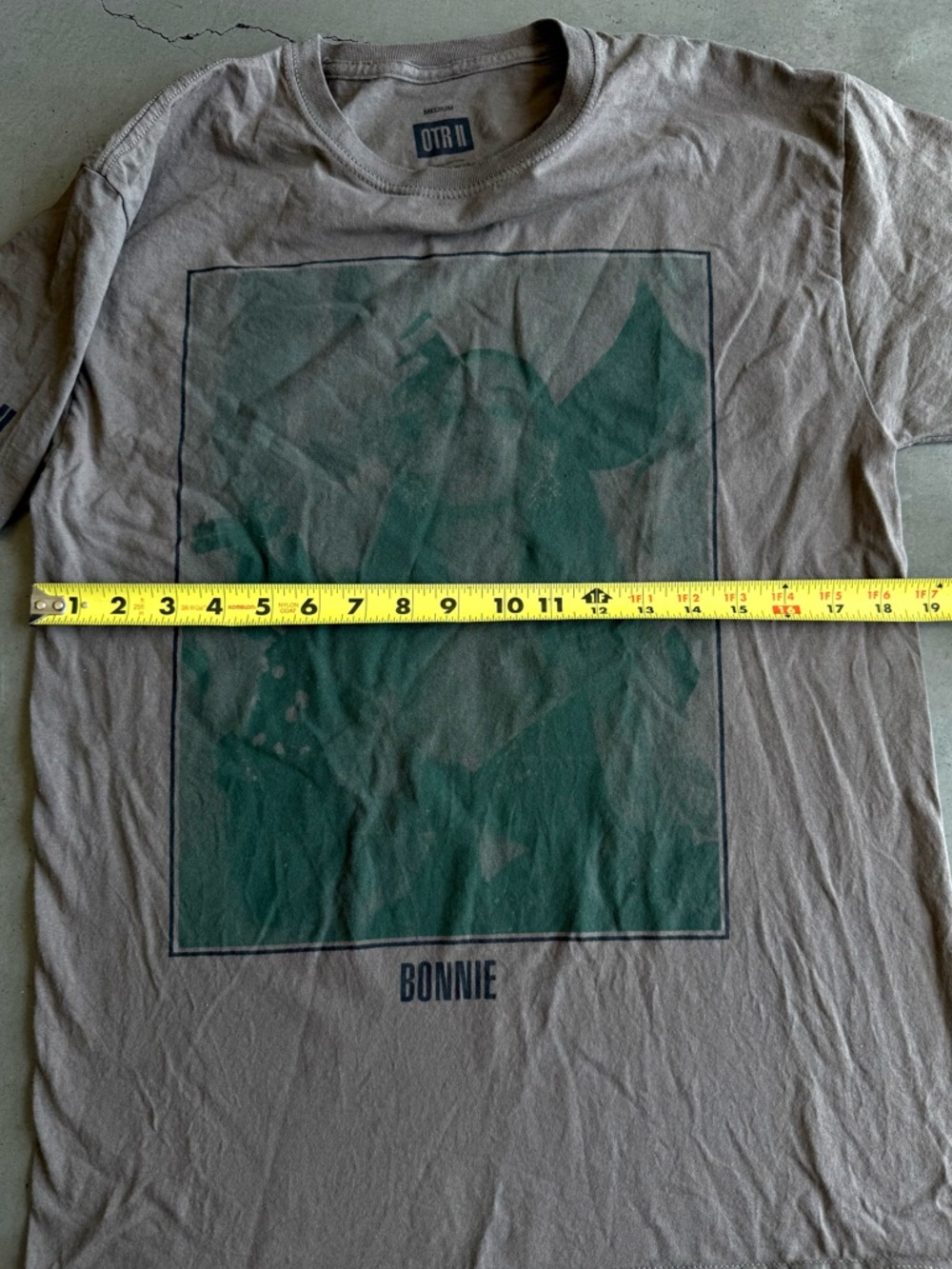 OTR II Tour / Beyoncé & Jay-Z / Bonnie Clyde Graphic Tee / Brown - Picture 9 of 11